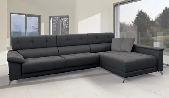 Sofá tumbona con cabezal abatible y patas altas